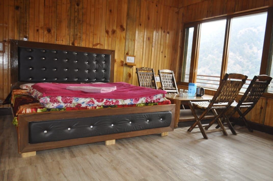 Double Deluxe Room at Hotel Garden Cottage and Resort Dhanaulti